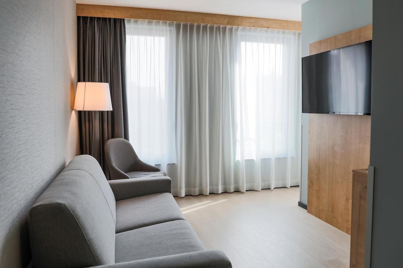 Radisson Hotel Liege City Centre Exterior foto